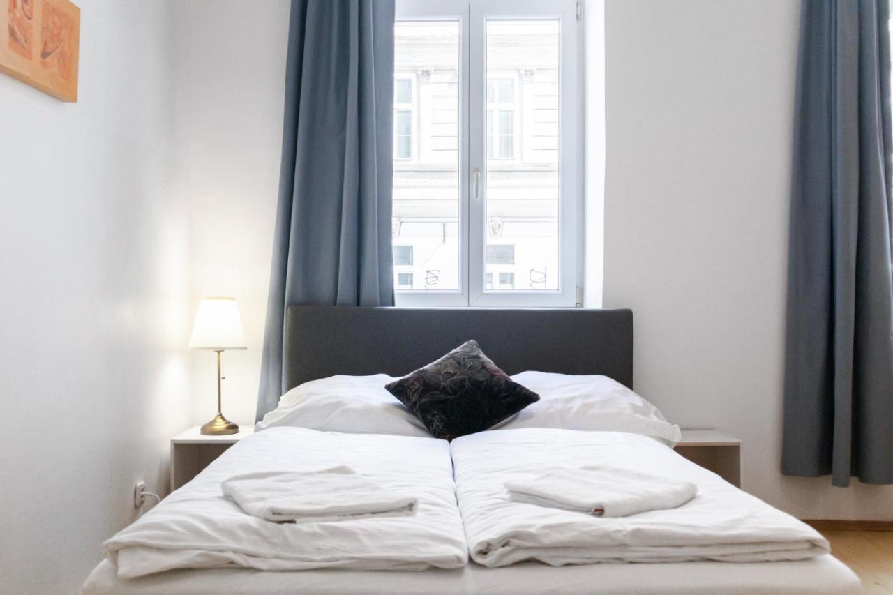 Attractive Apartment near Wiener Stadthalle Exterior foto